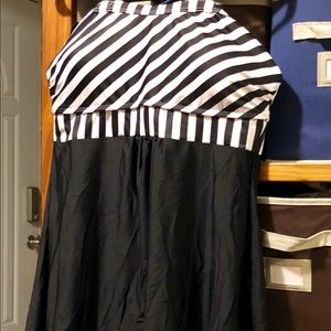 New Blank & White Bathing Suit W/Black Boy Shorts